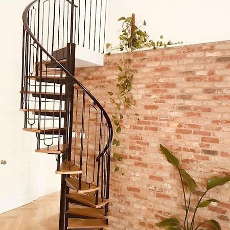 شقة لندن  في Stylish New Listing! Free Parking, Trendy Location المظهر الخارجي الصورة